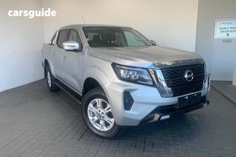 Silver 2024 Nissan Navara Dual Cab Pick-up St (4X4)