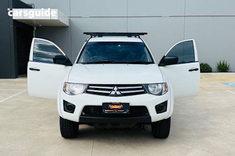 White 2015 Mitsubishi Triton Double Cab Utility Glx (4X4)