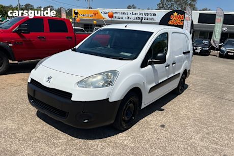 White 2014 Peugeot Partner Van 1.6 Hdi