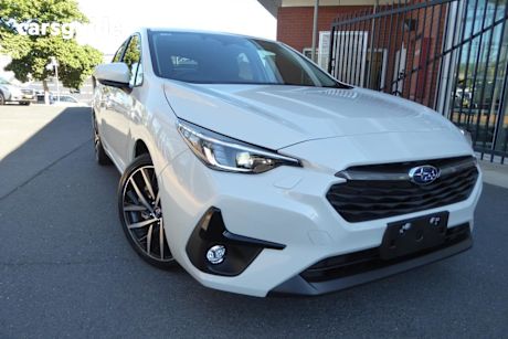 White 2024 Subaru Impreza Hatch 2.0S 4WD