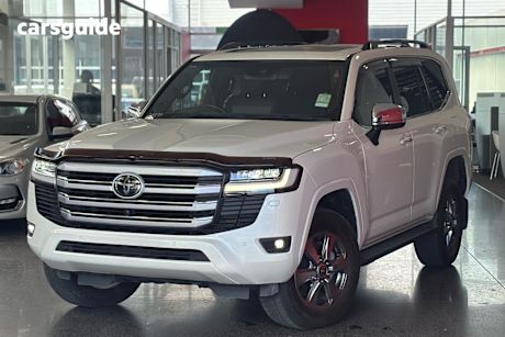 White 2022 Toyota Landcruiser Wagon Lc300 Sahara (4X4)