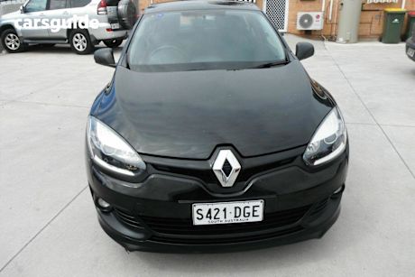 Black 2014 Renault Megane Hatchback Authentique