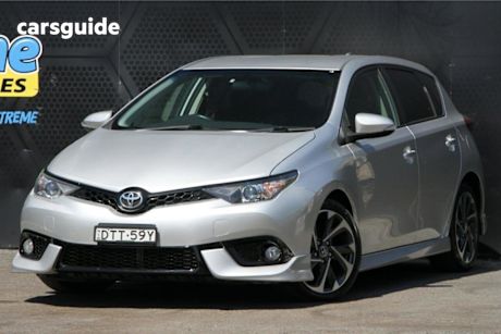 Silver 2017 Toyota Corolla Hatchback Sx