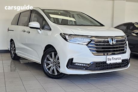 White 2021 Honda Odyssey Wagon Vil7