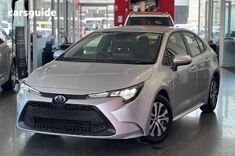 Silver 2020 Toyota Corolla Sedan ASCENT SPORT HYBRID F