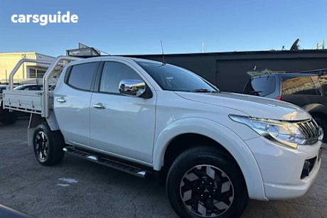 White 2015 Mitsubishi Triton Dual Cab Utility Exceed (4X4)
