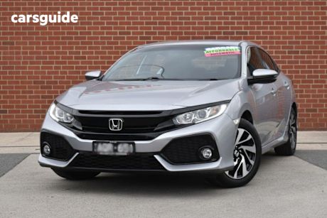 Silver 2017 Honda Civic Hatchback Vti-S