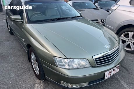 Green 2004 Holden Statesman Sedan V8