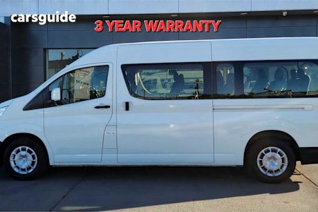 White 2019 Toyota HiAce Bus Commuter (12 Seats)