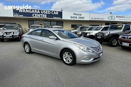 Silver 2010 Hyundai I45 Sedan Active