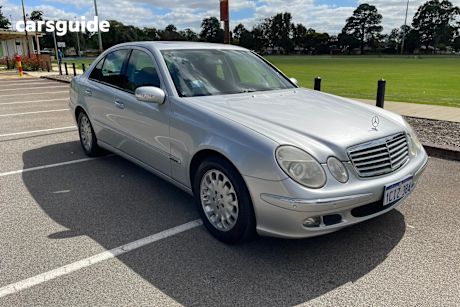 Silver 2005 Mercedes-Benz E200 Sedan Kompressor Classic