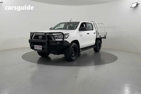 White 2021 Toyota Hilux Cab Chassis Sr (4X4)