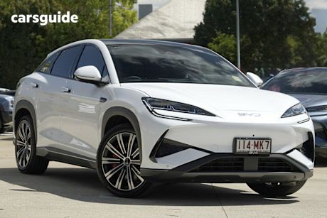 White 2025 BYD Sealion 7 Wagon Performance