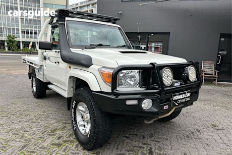 White 2013 Toyota Landcruiser Cab Chassis Gxl (4X4)