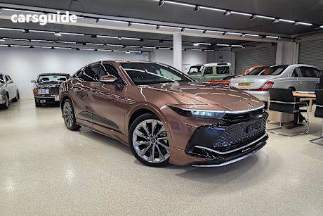 Gold 2023 Toyota Crown Sedan HYBRID AWD AZSH35 (ZX001354)