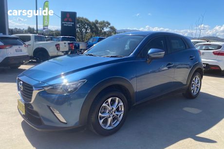 Blue 2017 Mazda CX-3 SUV MAXX F