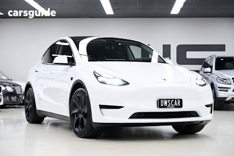 White 2022 Tesla Model Y Wagon Rear-Wheel Drive