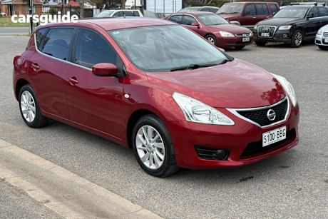 Red 2013 Nissan Pulsar Hatchback St