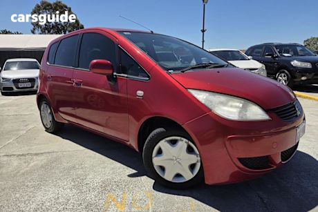 Red 2007 Mitsubishi Colt Hatchback Es