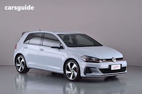 Silver 2018 Volkswagen Golf Hatchback Gti