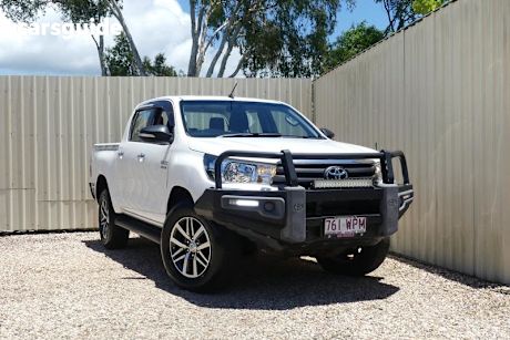 White 2016 Toyota Hilux Dual Cab Utility Sr (4X4)