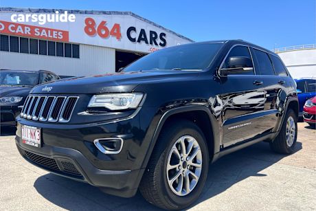 Black 2014 Jeep Grand Cherokee Wagon Laredo (4X4)