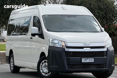 White 2022 Toyota HiAce Bus Slwb Commuter (12 Seats)