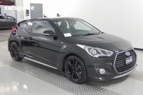Black 2016 Hyundai Veloster Coupe Sr Turbo