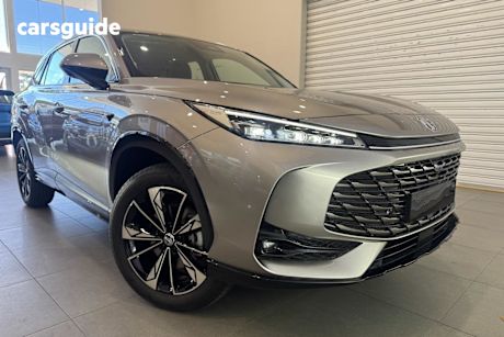 Silver 2024 MG HS Wagon Excite