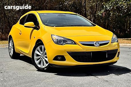 Yellow 2015 Holden Astra Hatchback Gtc