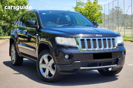 Black 2013 Jeep Grand Cherokee Wagon Overland (4X4)