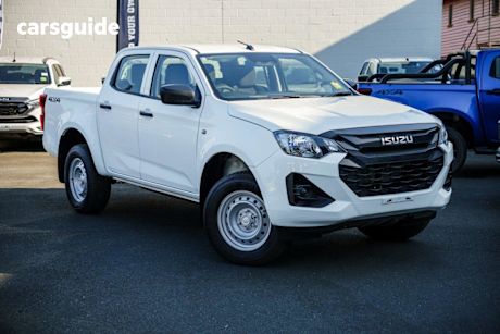 White 2025 Isuzu D-MAX Crew Cab Utility Sx (4X4)