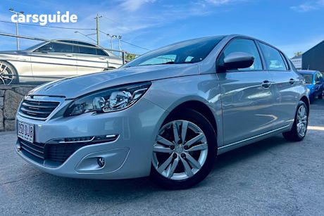 Grey 2017 Peugeot 308 Hatchback Active
