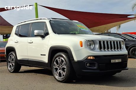 White 2016 Jeep Renegade Wagon Limited