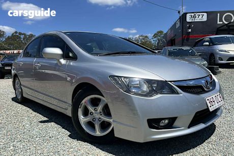 Silver 2010 Honda Civic Sedan Vti Le