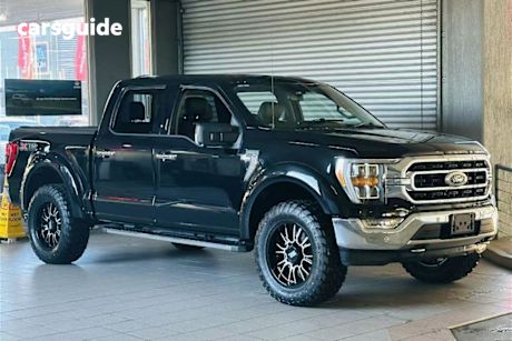 Black 2023 Ford F150 Double Cab Pick Up Xlt Swb (4X4)