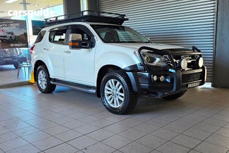 White 2017 Isuzu MU-X Wagon Ls-U (4X4)