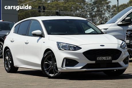 White 2021 Ford Focus Hatchback St-Line