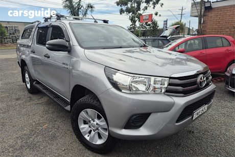 Silver 2018 Toyota Hilux Dual Cab Utility Sr (4X4)