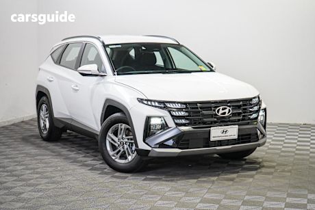 White 2025 Hyundai Tucson Wagon (Fwd)