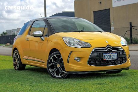 Yellow 2013 Citroen DS3 Hatchback Dsport