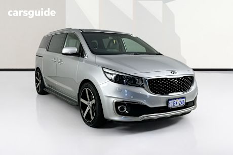Silver 2016 Kia Carnival Wagon Platinum