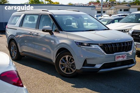 Silver 2022 Kia Carnival Wagon S