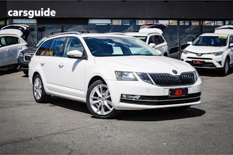 White 2019 Skoda Octavia Wagon 110 Tsi Base