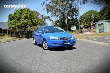 Blue 2005 Ford Focus Hatchback Cl