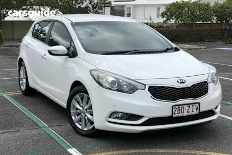 White 2014 Kia Cerato Hatchback Si