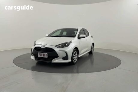 White 2020 Toyota Yaris Hatchback Ascent Sport