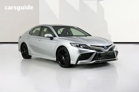 Silver 2021 Toyota Camry Sedan Sx Hybrid