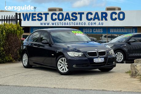 Blue 2005 BMW 320I Sedan
