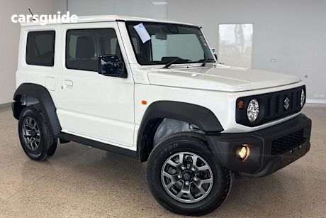White 2025 Suzuki Jimny Wagon Glx